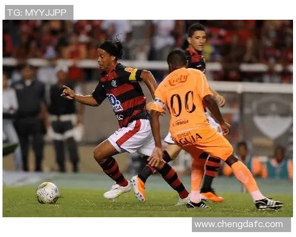 面罩足球英雄搞怪造型大比拼 谁才是最具个性的面具球星